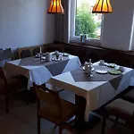 Gasthof Deutsches Haus Garni *
